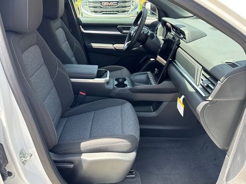 New 2026 GMC Terrain Elevation w/ Technology Package II AWD/4WD image 15