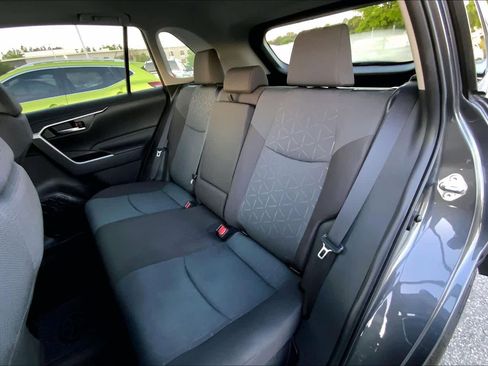 Used 2025 Toyota RAV4 XLE w/ Convenience Package image 20