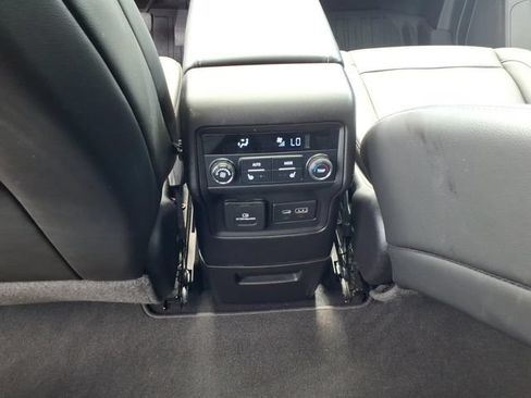 Used 2021 GMC Acadia SLT w/ Elevation Edition AWD/4WD image 16