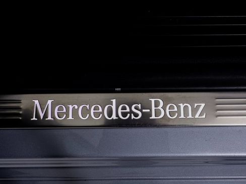 Used 2025 Mercedes-Benz GLS 450 4MATIC image 24