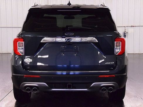 Used 2023 Ford Explorer King Ranch w/ Technology Package image 6