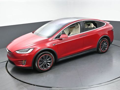 Used 2018 Tesla Model X 100D image 41