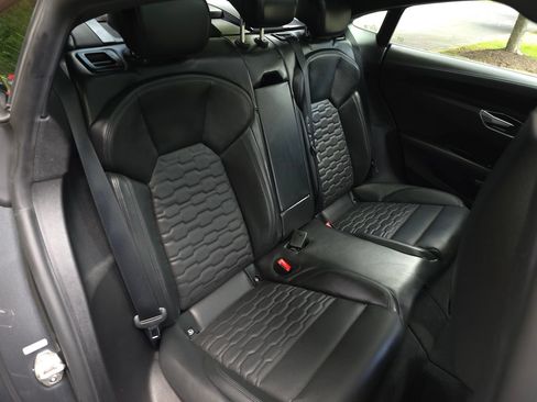 Used 2022 Audi e-tron GT Prestige w/ Prestige Package AWD/4WD image 18