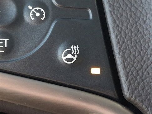 Used 2017 GMC Yukon Denali image 29