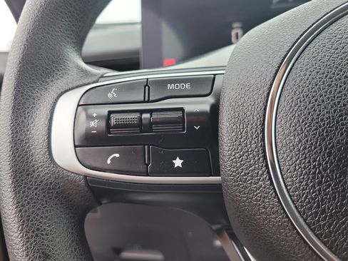 Used 2025 Kia K5 LXS image 26