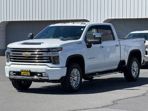Used 2020 Chevrolet Silverado 3500 High Country w/ Z71 Off-Road Package AWD/4WD image 18