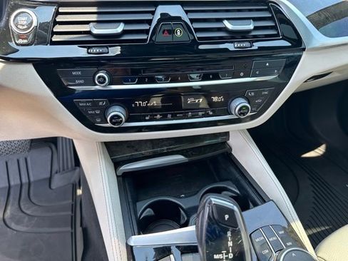 Used 2017 BMW 540i xDrive AWD/4WD image 21