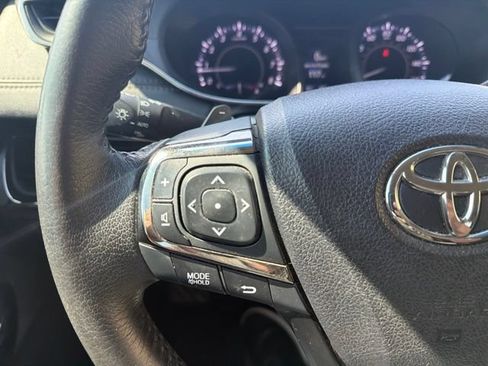 Used 2016 Toyota Avalon XLE FWD image 17