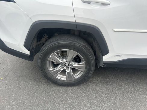 Used 2024 Toyota RAV4 LE image 13