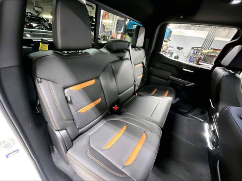 Used 2019 GMC Sierra 1500 AT4 w/ AT4 Premium Package image 29