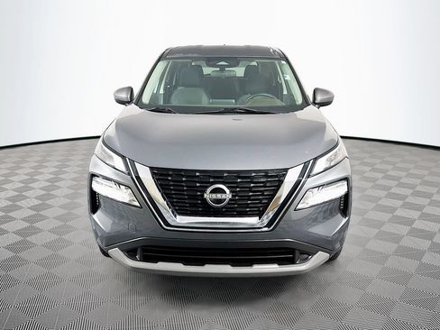 Used 2023 Nissan Rogue SV AWD/4WD image 2