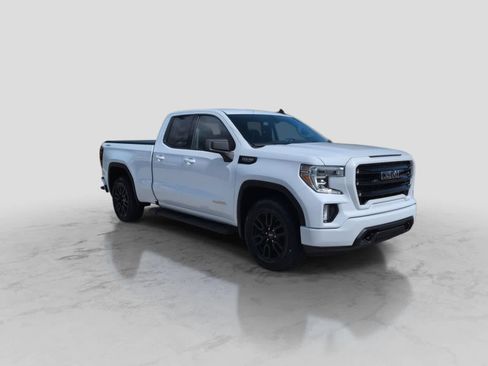 Used 2022 GMC Sierra 1500 Elevation w/ LPO, Elevation Black Package AWD/4WD image 2