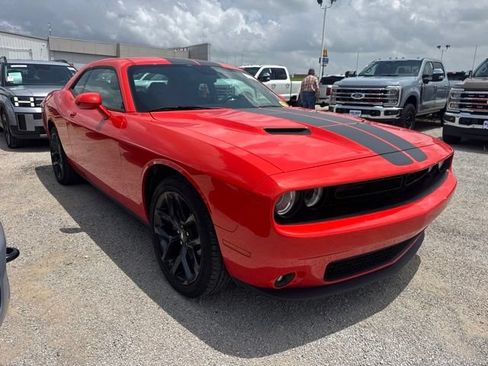 Used 2022 Dodge Challenger SXT w/ Blacktop Package RWD image 5