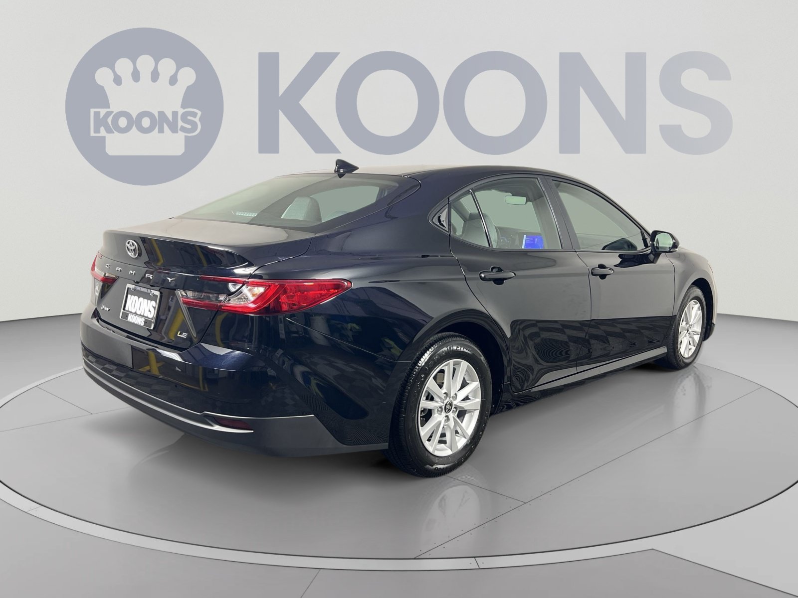 Used 2025 Toyota Camry LE w/ Convenience Package FWD image 7