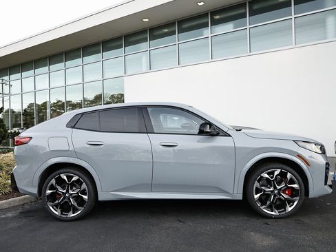 New 2026 BMW X2 xDrive28i w/ Technology Package image 4