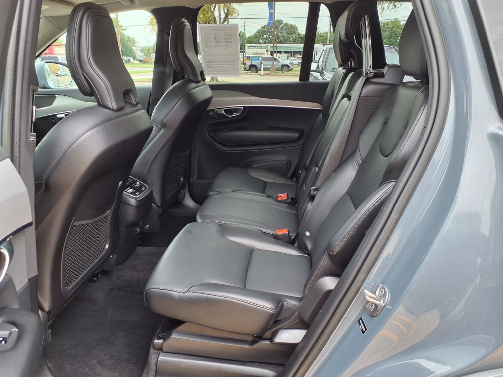 Used 2023 Volvo XC90 B5 Core w/ Protection Package Premier AWD/4WD image 11