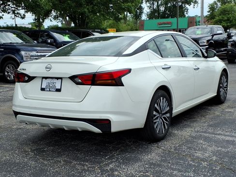 Used 2025 Nissan Altima 2.5 SV FWD image 27