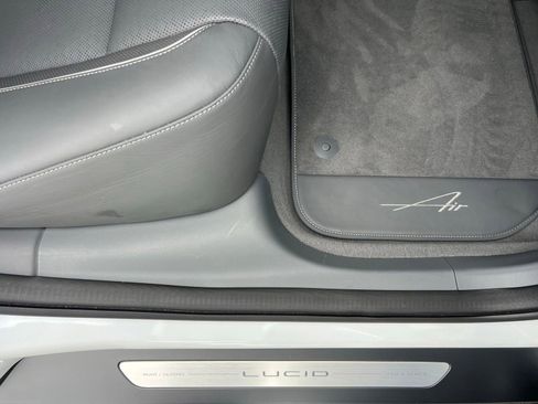 Used 2025 Lucid Air Grand Touring AWD/4WD image 57