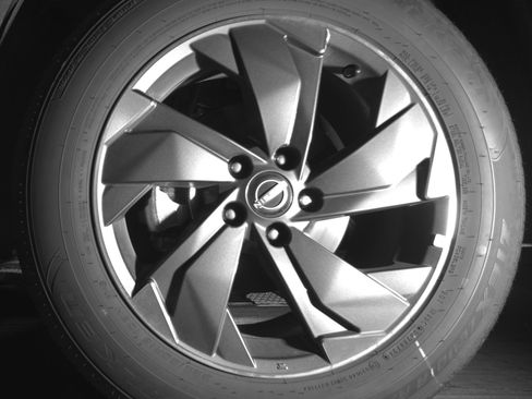 Used 2025 Nissan Rogue SV image 12