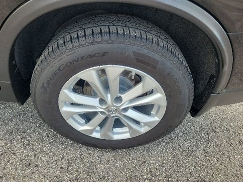 Used 2014 Nissan Rogue SV AWD/4WD image 8