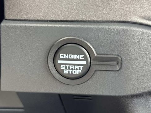 New 2026 Ford Bronco Badlands AWD/4WD image 32