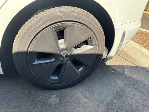 Used 2023 Tesla Model 3 Standard Range RWD image 8