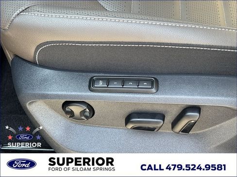 Used 2025 Volkswagen Atlas SEL AWD/4WD image 21