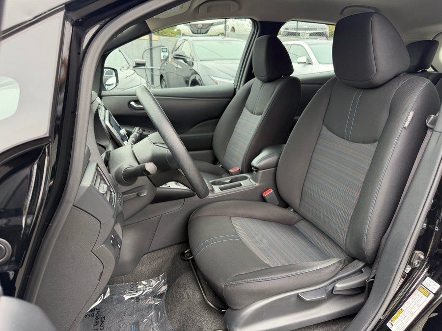 Used 2025 Nissan Leaf S FWD image 15