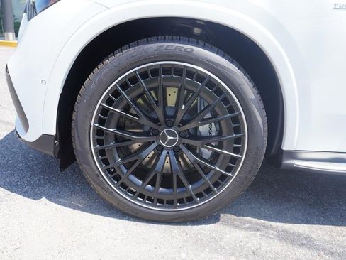 New 2024 Mercedes-Benz GLC 43 AMG 4MATIC image 3