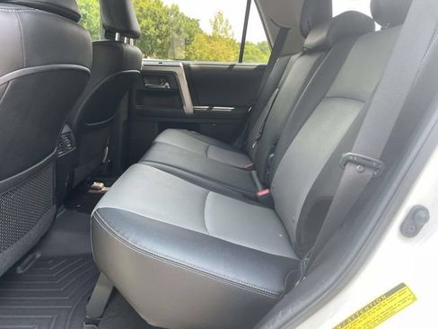 Used 2018 Toyota 4Runner SR5 Premium AWD/4WD image 10