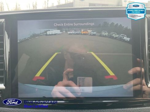 Used 2024 Chrysler Pacifica Limited FWD image 15