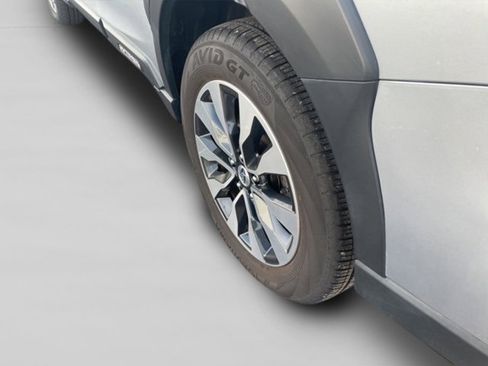 Used 2023 Subaru Outback Limited image 16