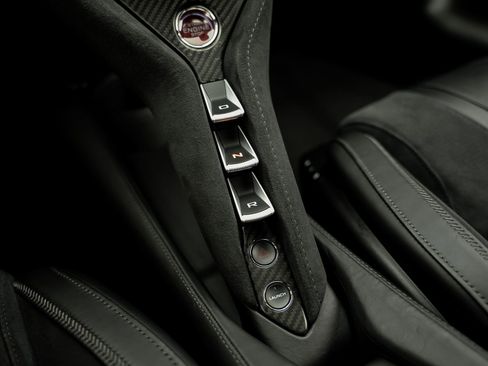 Used 2018 McLaren 720S Performance RWD image 50