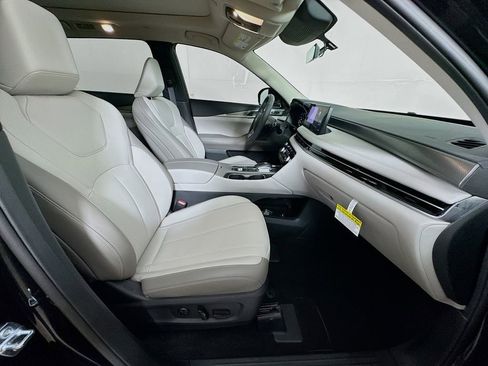 Certified 2026 INFINITI QX60 Pure w/ Cargo Package AWD/4WD image 38