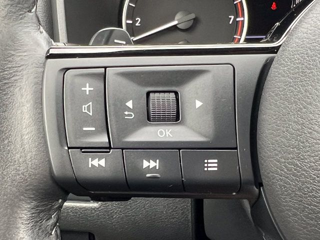 Used 2023 Nissan Rogue SV w/ SV Premium B Package AWD/4WD image 21
