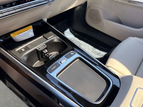 New 2026 Mercedes-Benz GLB 250 4MATIC image 26