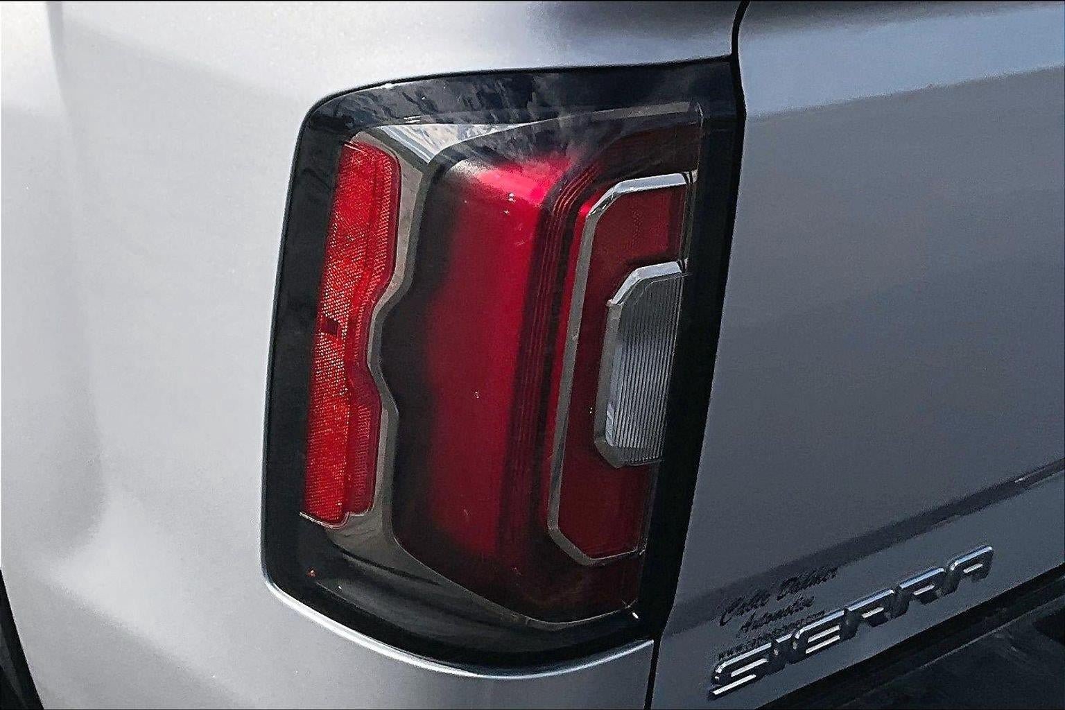 Used 2018 GMC Sierra 1500 SLT AWD/4WD image 28
