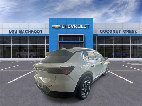 New 2026 Chevrolet Equinox EV LT image 8