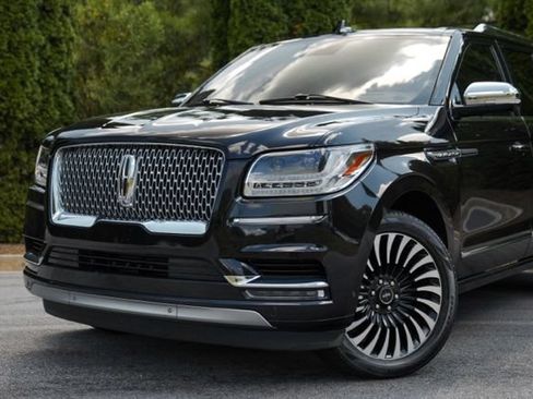 Used 2020 Lincoln Navigator L Black Label AWD/4WD image 2