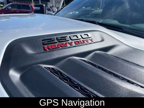 New 2026 RAM 2500 Laramie AWD/4WD image 2