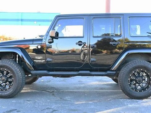 Used 2015 Jeep Wrangler Unlimited Sahara w/ Dual Top Group image 6