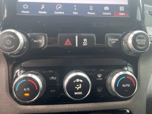 Used 2022 RAM 3500 Tradesman AWD/4WD image 19