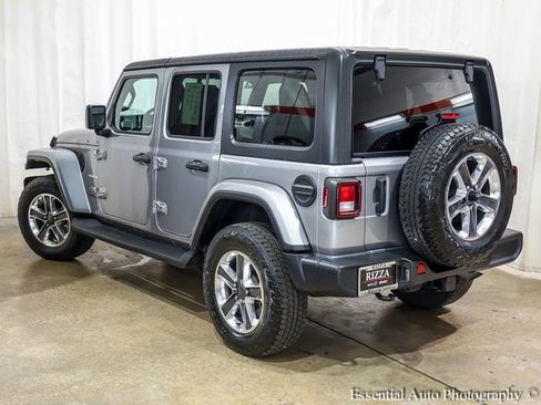 Used 2021 Jeep Wrangler Unlimited Sahara w/ Dual Top Group image 8