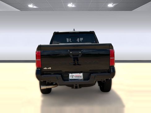 Used 2025 Toyota Tacoma SR5 AWD/4WD image 10