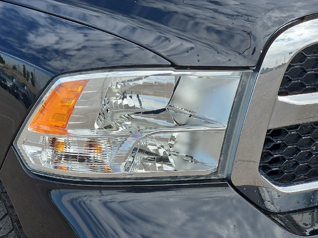 Used 2019 RAM 1500 Tradesman w/ Chrome Appearance Group RWD image 8