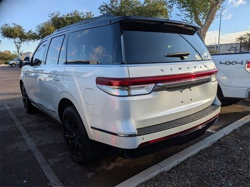 Used 2024 Lincoln Navigator Black Label image 2