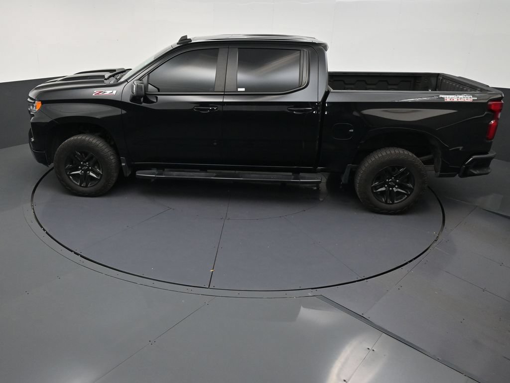 Used 2024 Chevrolet Silverado 1500 LT Trail Boss w/ Convenience Package II AWD/4WD image 10