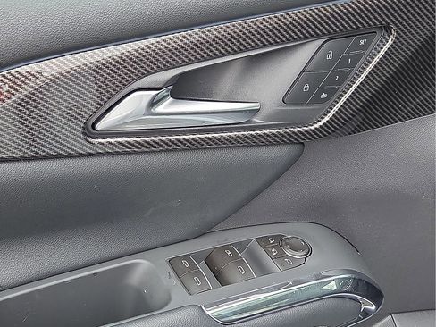 New 2026 Chevrolet Traverse High Country FWD image 14