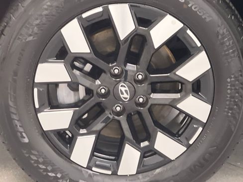 Used 2025 Hyundai Santa Cruz SEL FWD image 53