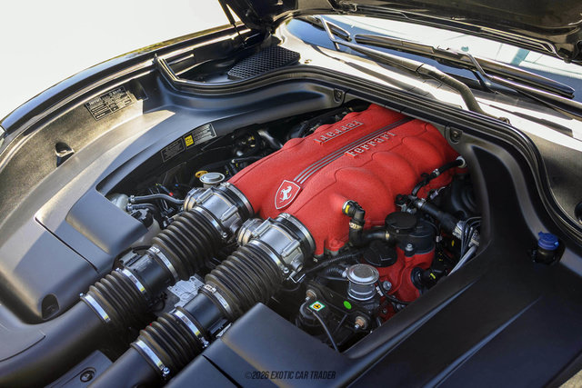 Used 2013 Ferrari California RWD image 30